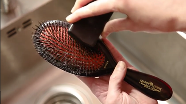 Cleaning your Mason Pearson brush